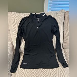 Women’s Nike Pro Fitted 1/4 zip size small Black